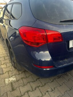 Opel Astra - 4