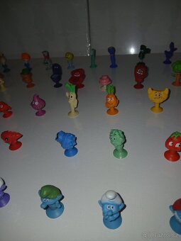 STIKEEZ za 67 figurek dle fotek - 4
