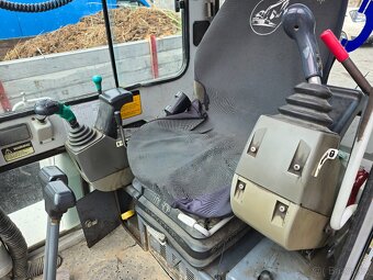 Bagr TAKEUCHI TB 125 - 4