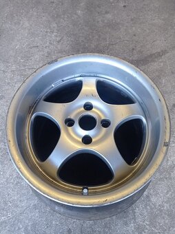 ALU 16 x 9 - 4