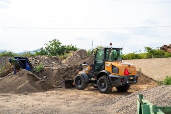 Kolový nakladač Case 221F – 1.488 Mth, 6.8t - 4