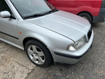 Předek Škoda Octavia 1 před facelift Skleněnka - 4