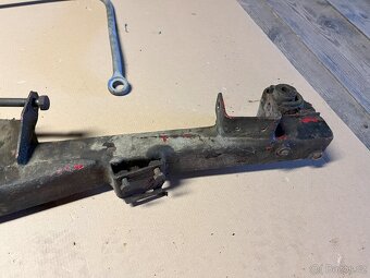 Zadní nápravnice BMW E10 2002 - 4