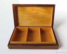 Dřevěná dóza na cigarety a popelník - 4