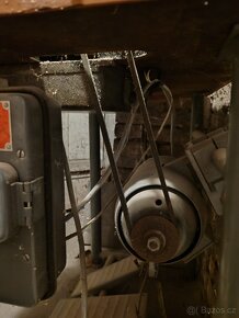 Prodám průmyslový šicí stroj sloupovka Minerva - 4