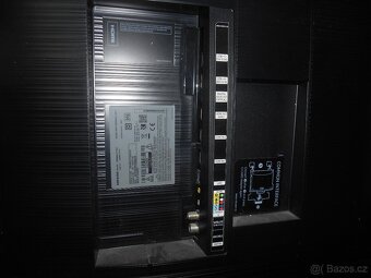 Samsung UE49NU7172 - 4