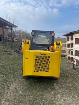 Smykový nakladač - 4