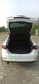 Ford Mondeo 2.5T - 4