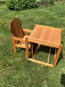 Dřevěná židlička na krmení - 4