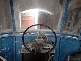 Prodám historický Traktor Super. - 4
