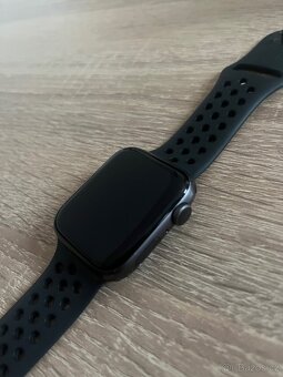 Apple Watch 4 44mm - 4