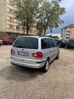 Volkswagen Sharan 1.9 tdi 7 mist - 4