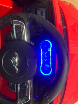 Ford Mustang GT 5.0 - 4