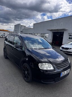 Prodám vw touran 2.0 TDI 7 míst najeto 259 tis - 4
