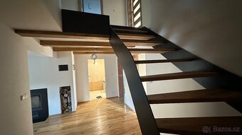 Zakázková kovovýroba–schodiště, brány, ploty sklepní kóje - 4