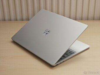 Microsoft Surface Laptop Go (1st Gen) 128GB (Stav B) - 4