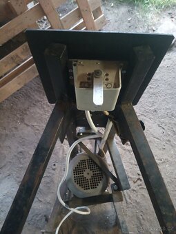 Kuželová štípačka 400V - 4