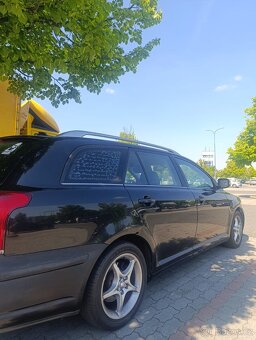 Toyota Avensis - 4