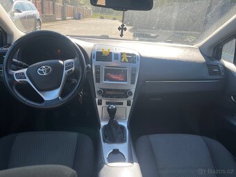 Toyota Avensis - 4