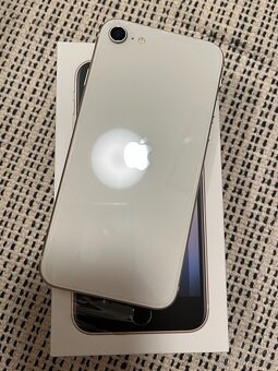 iPhone SE (3. generace), White, 64GB, 100% - 4