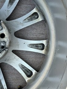 ALU kola BMW 18" : 8Jx18H2 IS30(et30) + snímač tlaku - 4