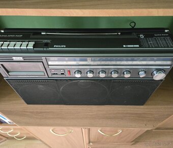 PHILIPS  D8444 - 4