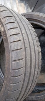205/40 r18 - 4