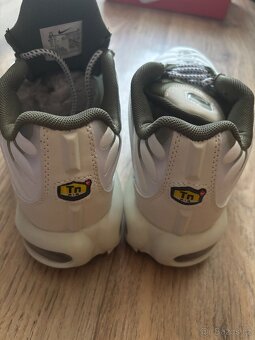 Nike TN Air Max Plus Army green 42 - 4