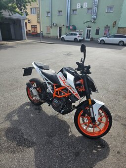 KTM 390 Duke - 4