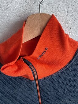 Nové merino tričko Devold Wool Mesh 190 Zip Neck Man - 4