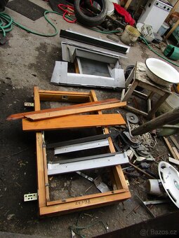 Střešní okno Velux za 1500 kč - 4