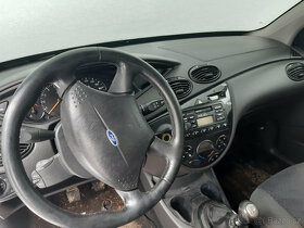 Ford Focus 2,0 16V 96kW EDDF COMBI 2002 - DILY+XENONY - 4