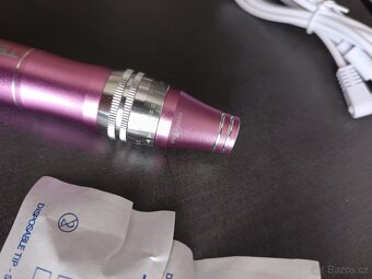 Elektrické pero Dermapen Microneedling proti stárnutí - 4