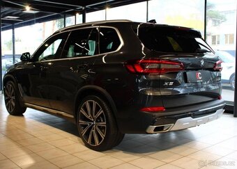 BMW X5 xDrive45e X Line Individual / hybridní automat - 4