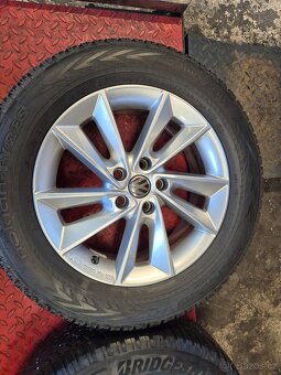 VW TIGUAN ALU 6,5J x 17’’ ET 38 215/65 R17Bridgestone 5.5mm - 4