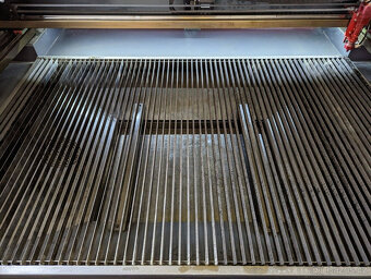 150wattový CO2 laserový řezací a gravírovací stroj Boss Lase - 4
