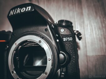 Nikon D750 (8640 cyklů) - 4