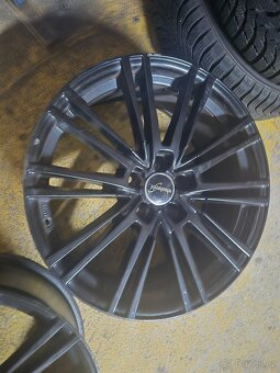 5x112 235/40 r19 - 4