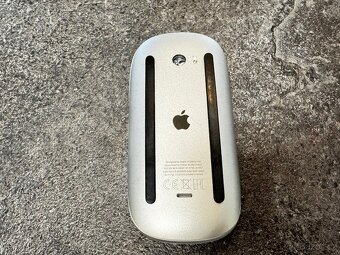 Apple Magic Mouse 2 a Apple klávesnice - 4
