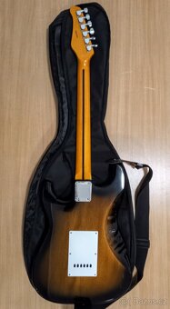 El. kytara - typ Stratocaster Jay Turser - 4