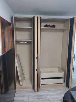Skříň šatny - 4