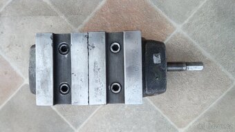 Prizmatický svěrák 125 - 4