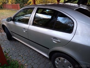 Prodám Škoda Octavia sedan 2.0i 85kw rv 2001 - 4