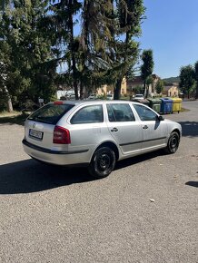 Škoda Octavia Combi II 1.6 - 4