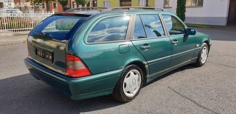 Mercedes-Benz Třídy C C 240T - 4