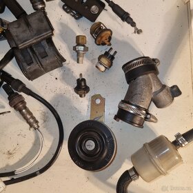 Elektronické a ostatní díly, sensory na Peugeot Satelis 125 - 4
