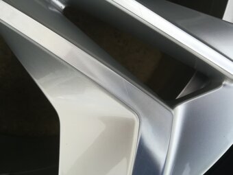 Prodám novou orig. alu letní sadu 19" Škoda Octavia IV - 4
