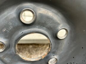 Zimní komplet VW Touran, Passat, Caddy 6Jx15R2 5x112 +pneu - 4