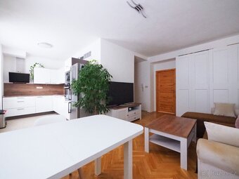 Dlouhodobý pronájem bytu 2+1 (54 m²) - 4