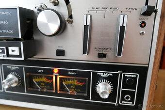AKAI X-201D - 4